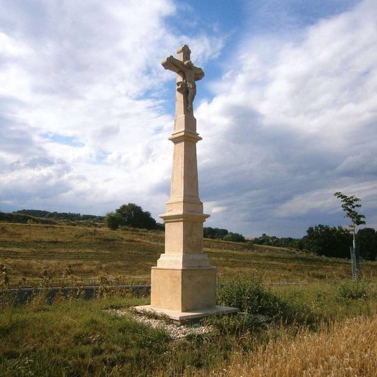 Kříž u Zvole nad rychlostní silnicí