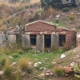 Alipheira temple tombs