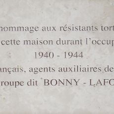 Commemorative plaque