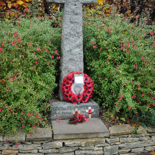 Barnsley War Memorial, Gloucestershire