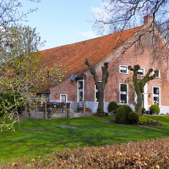 Grote boerderij van het Oldambster type met zaadzoldervensters