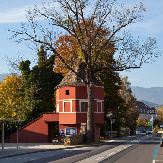 Sog. Schießstatt-Turm mit Mauer