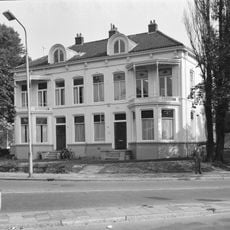 Kennemerplein 11, Haarlem