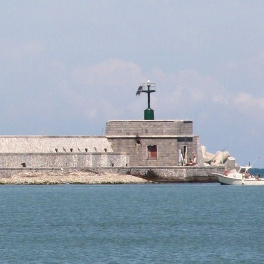 Livorno Diga della Meloria lighthouse