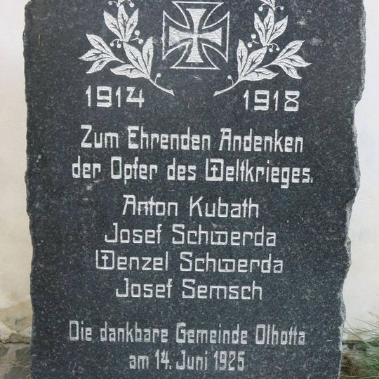 Deska z pomníku padlým v Úštěku u synagogy