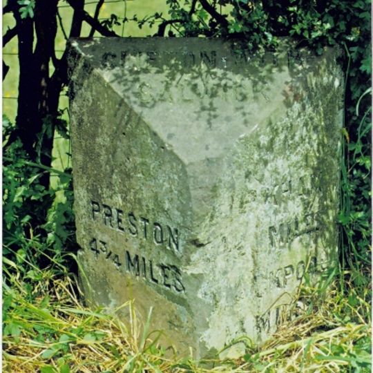 Milestone, W of Savick Bridge