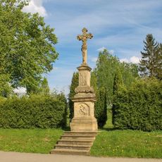 Kříž v Třeštině na okraji obce