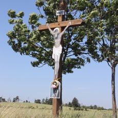 Kříž u silnice východně od Popůvek