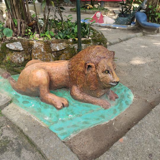 Escultura Naif - O Leão