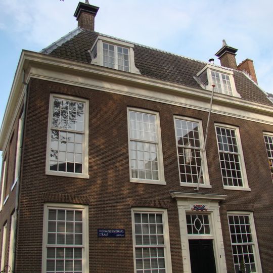 Vierwindendwarsstraat 1, Amsterdam