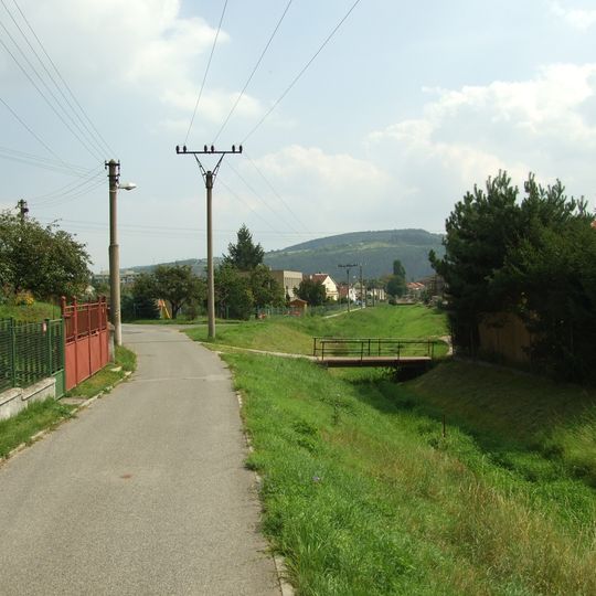 Lávka Pod Hájem - Majakovského přes Dibeřský potok