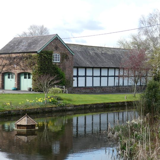 Building housing swimming pool in garden of Manor Farm