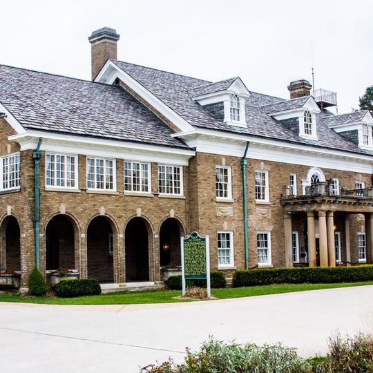 Dorr E. Felt Mansion