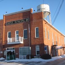 Saint-Guillaume Municipal Building