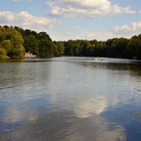 Verhnij Kuzminskij Pond