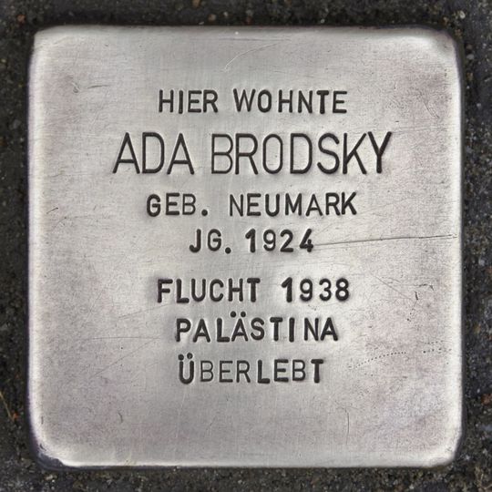 Stolperstein en memoria de Ada Brodsky