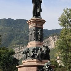 Пам'ятник Данте