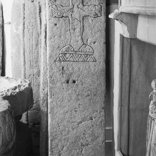 Västergötlands runinskrifter 145