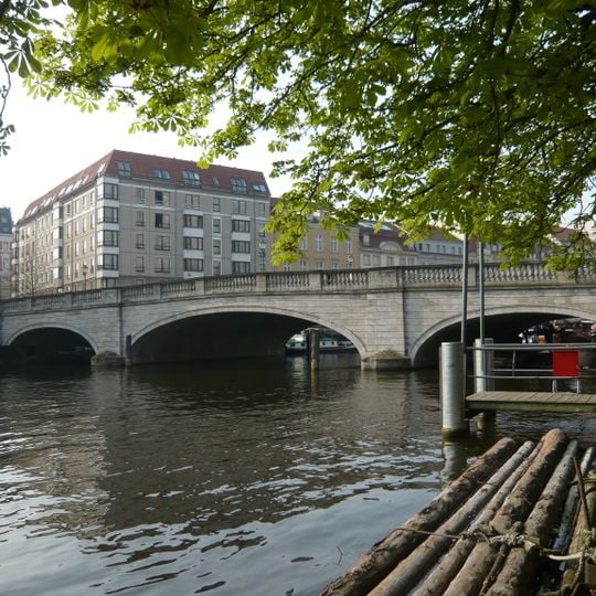Inselbrücke