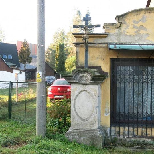 Kříž u domu 155 v Chřibské