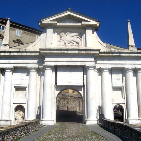 Porta San Giacomo