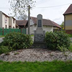 Pomník padlým ve Vlčí