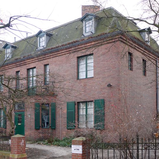 Villa Maienstraße 4