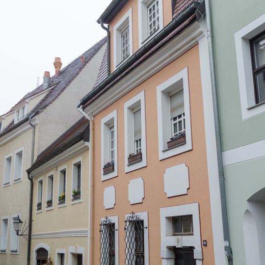 Wohnhaus in geschlossener Bebauung Kränzelstraße 19