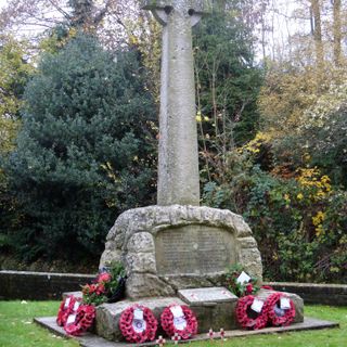Pewsey War Memorial Cross