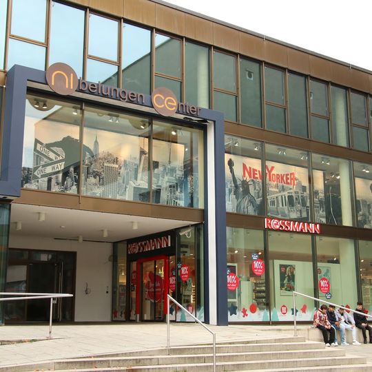 Nibelungenhalle
