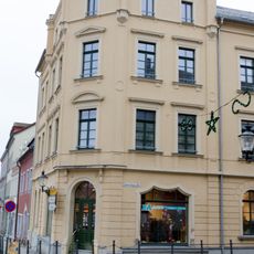 Mietshaus in geschlossener Bebauung in Ecklage Markt 14