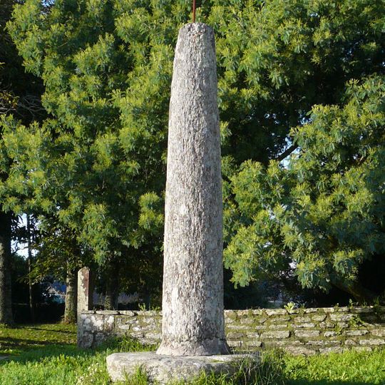 Stèle protohistorique de Locamand