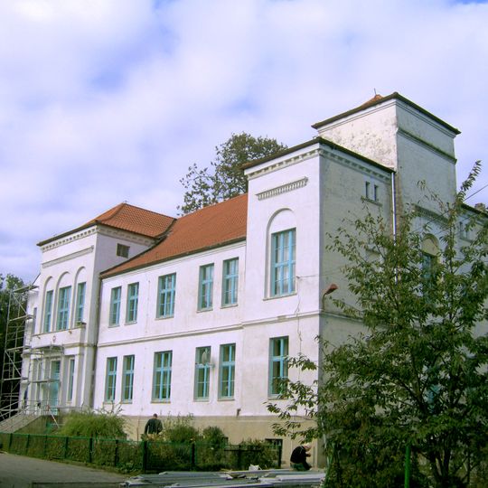 Palace in Wybcz