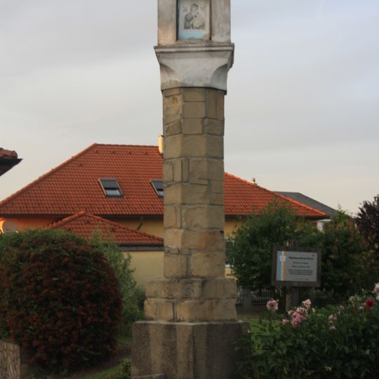 Spielmann-Hansel wayside shrine in Spillern