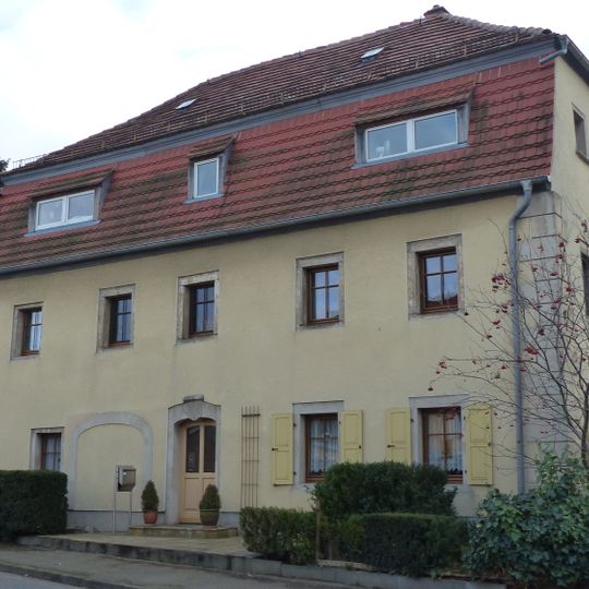 Ehemalige Schmiede, heute Wohnhaus Großenhainer Straße 29