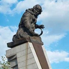 Nurken Abdirov monument