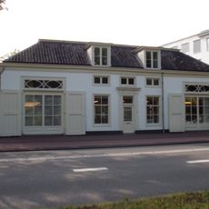 Oranjerie, Hoog Beek en Royen