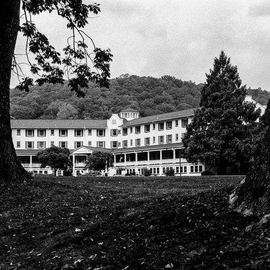 The Shawnee Inn & Golf Resort