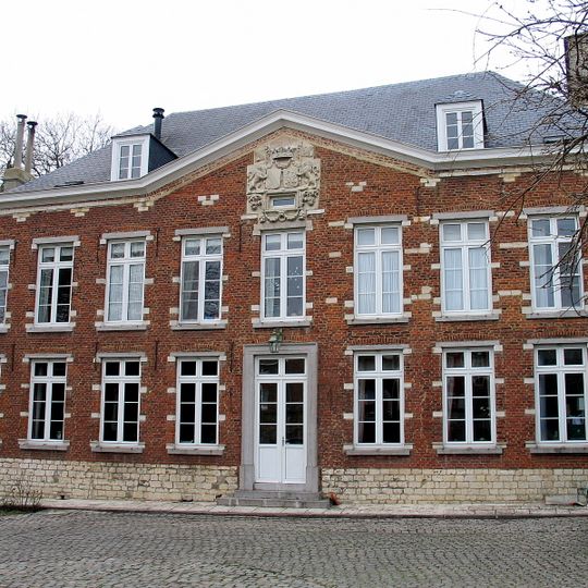 Zétrud-Lumay Castle