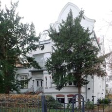 Wohnhaus Ulmenallee 40