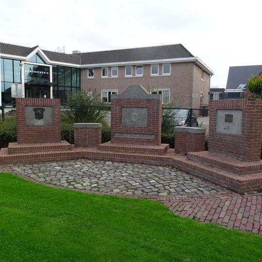 Monument in de Burgemeester Lodderstraat