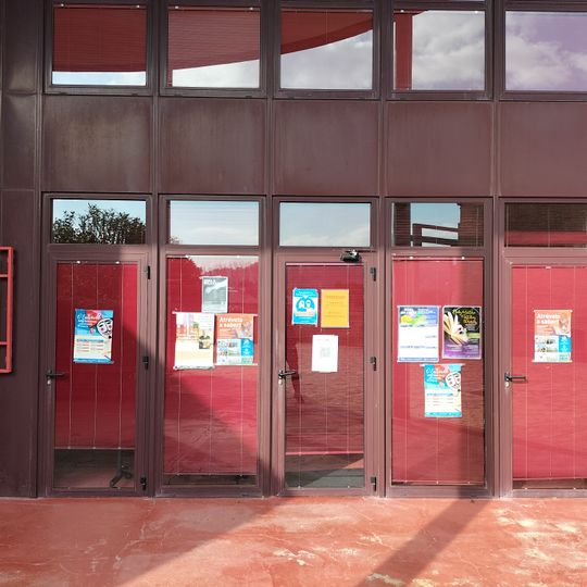 Biblioteca Pública Municipal de Mera - María José Trincado