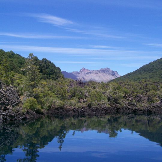 Epulafquén Lake
