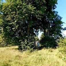 Kříž u nájezdu na dálnici u Soutic