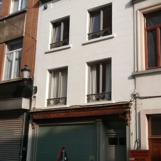 Arrière maison traditionnelle