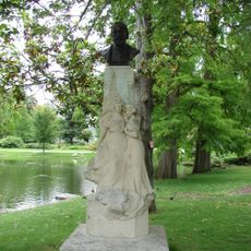 Monument to Léon Valade
