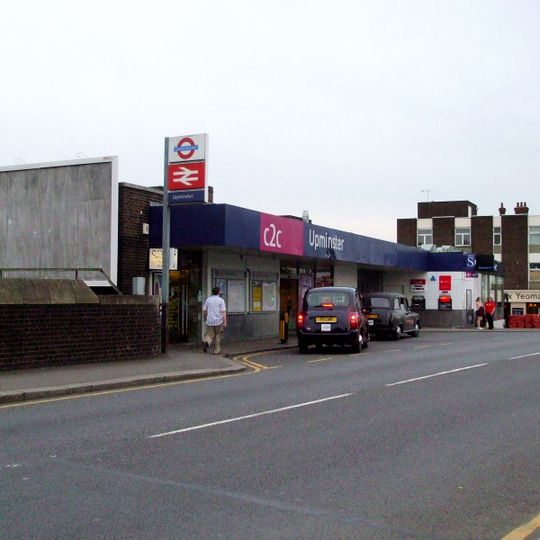 Upminster station