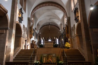 Interior 0