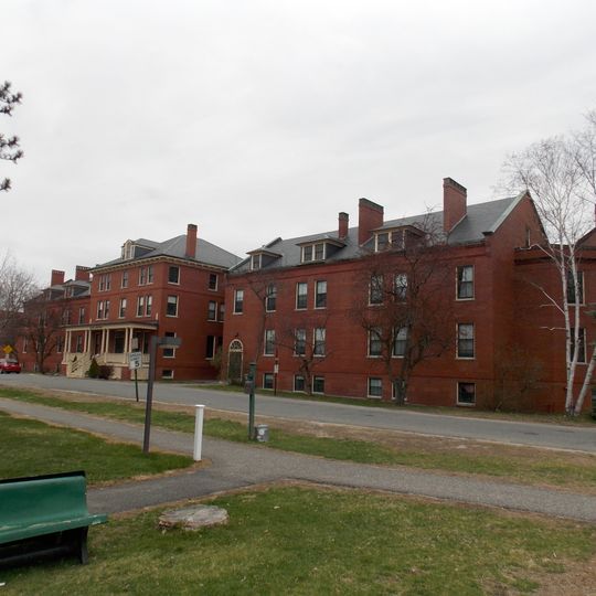 Loring House Apartments