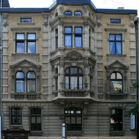 Bismarckstraße 93